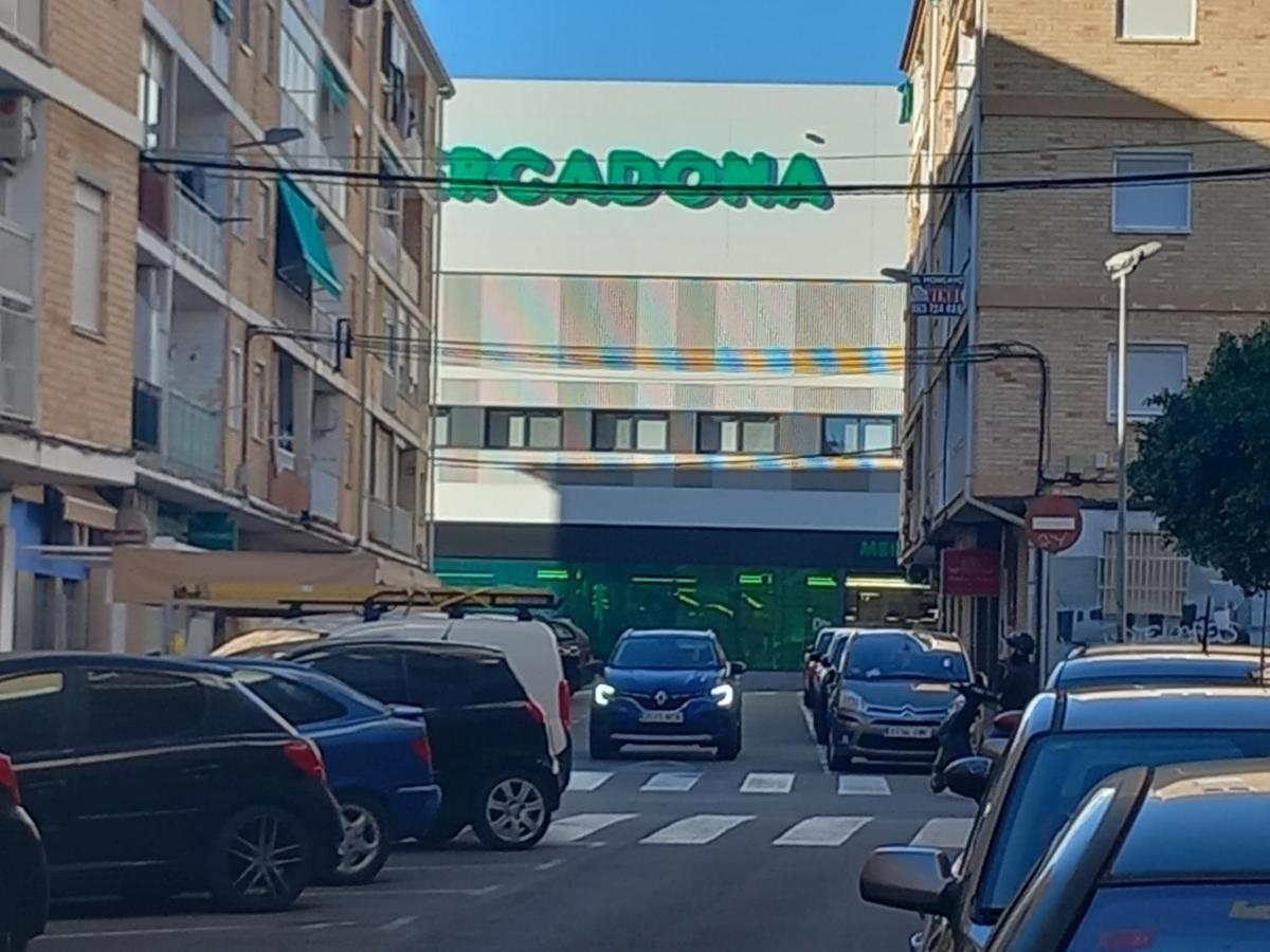 Macarena III Apartments, 300 Meter Zu Playa Del Cura Torrevieja Bagian luar foto